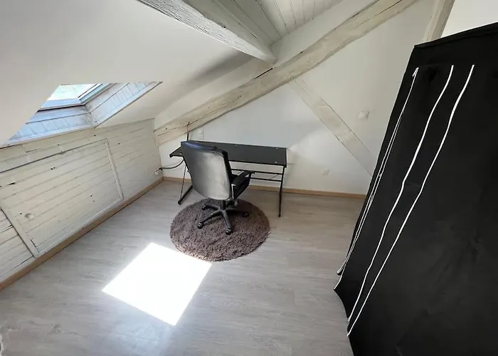 Lägenhet Sous Les Toits